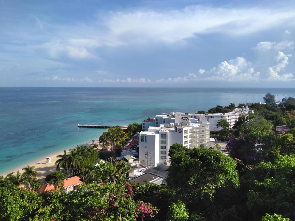 Апартаменти Irresistible View-Mobay Club 1408 Монтего-Бей Екстер'єр фото