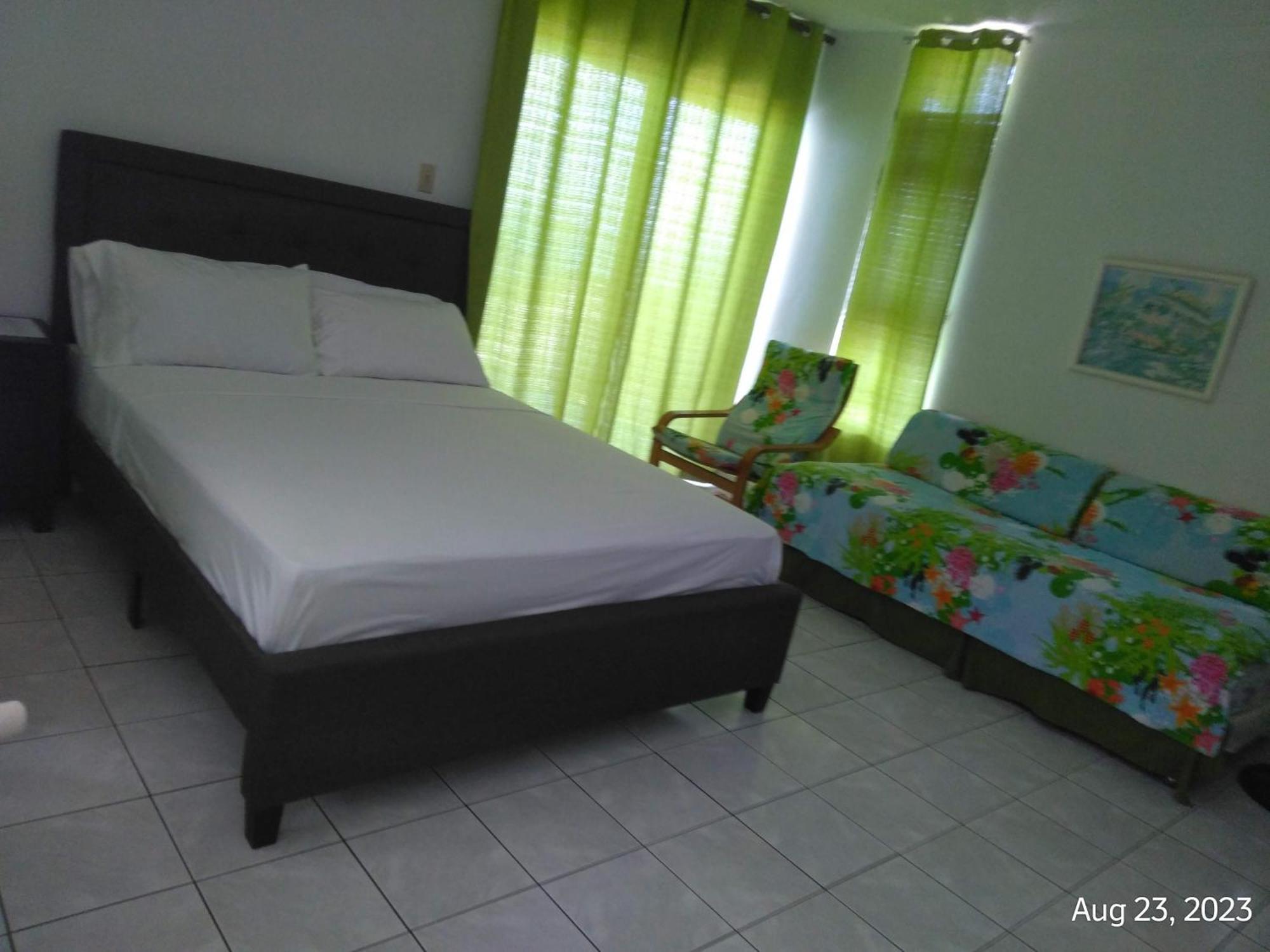 Апартаменти Irresistible View-Mobay Club 1408 Монтего-Бей Екстер'єр фото